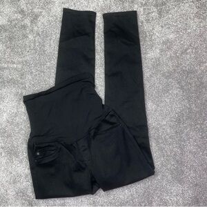 AG Adriano Goldschmied Black Maternity Over the Belly Legging Skinny Pan…